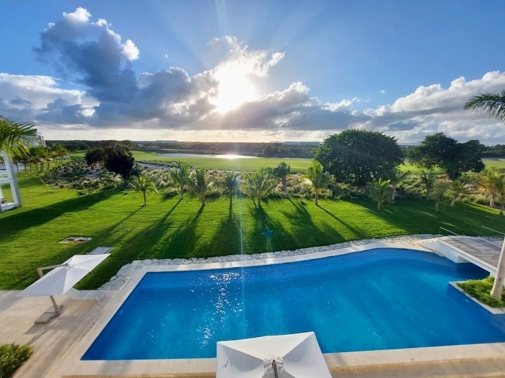 PENTHOUSE FOR SALE WITH 360° PANORAMIC VIEWS IN CANA BAY, PUNTA CANA