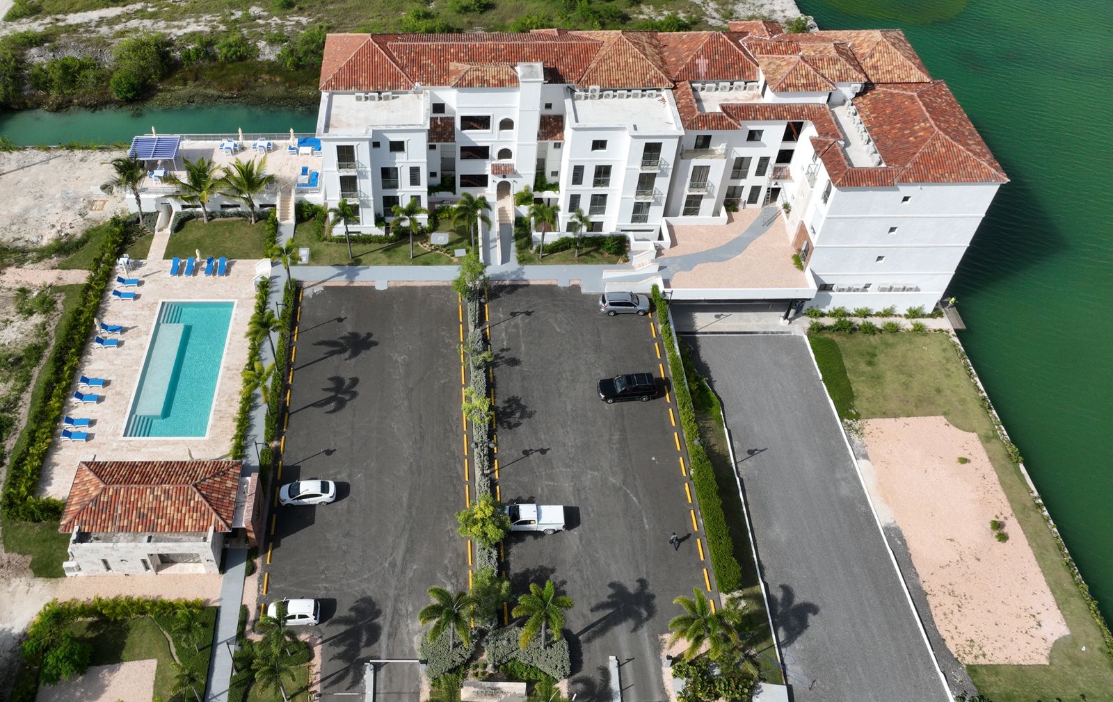LUXURY APARTMENT FOR SALE 2 BEDROOMS CAP CANA