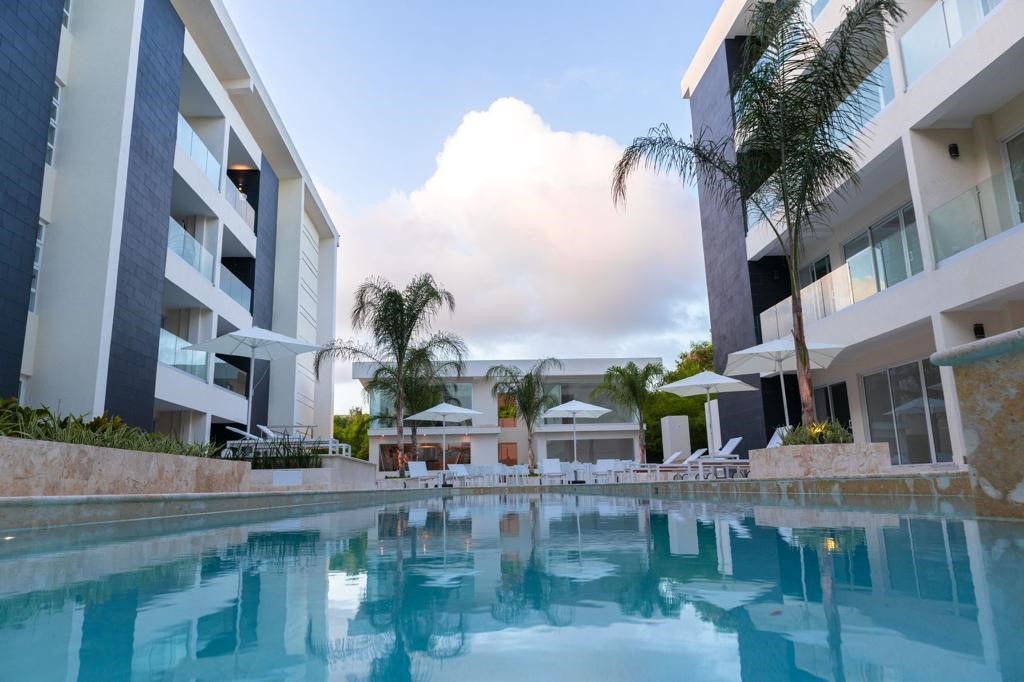 ALQUILER APARTAMENTO LUJOSO EN CAP CANA