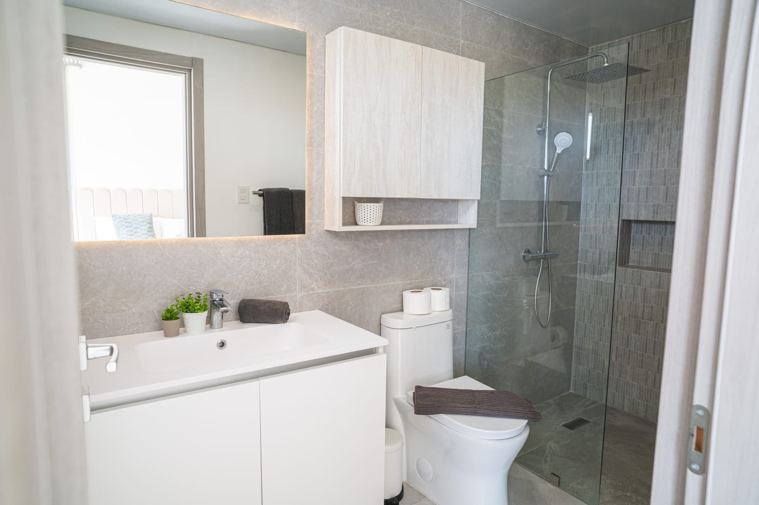 APARTMENT FOR SALE NEAR RIU HOTELS AND GOLF COURSES IN PUNTA CANA